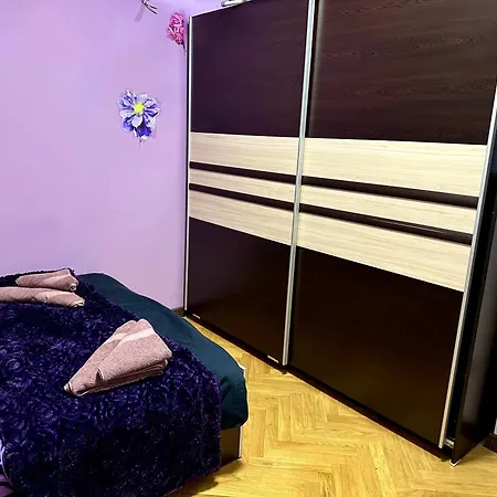 Luxury Oasis In Absolute Center Of