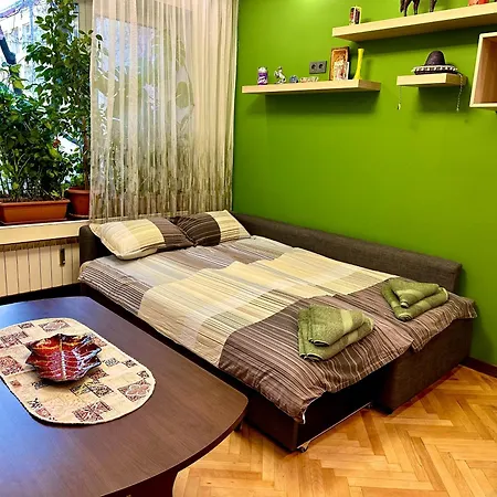 Luxury Oasis In Absolute Center Of Apartman *