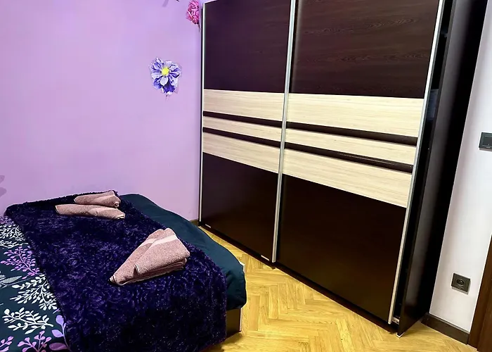 Luxury Oasis In Absolute Center Of