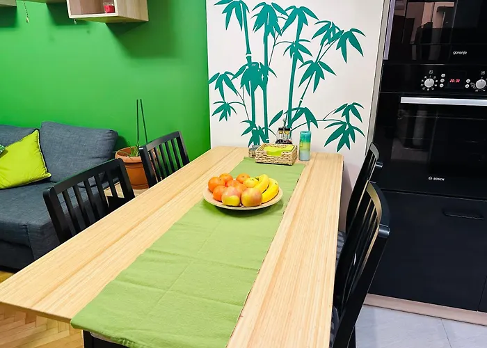 Luxury Oasis In Absolute Center Of *